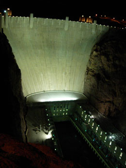 hoover dam in the evening